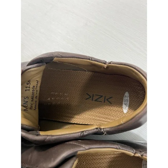 Kizik New York Shoes Mens‎ Size 10 Brown Tan Leather Sneakers Hands Free Casual